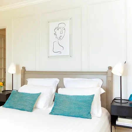Le Port D'attache Bed & Breakfast 2*