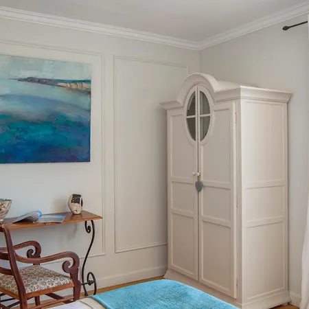 Le Port D'attache Bed & Breakfast Vallauris